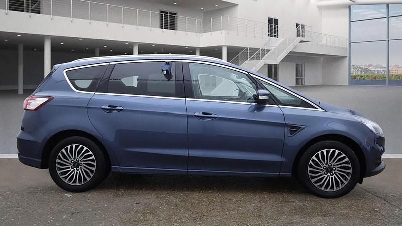 Chrome blue Used 2018 Ford S-MAX Titanium MPV | £10,975 (Fair price) - Image 1/4