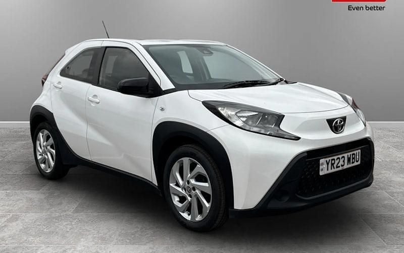 Used Toyota Aygo X PURE 72 HP (52 kW) 2025 SUV