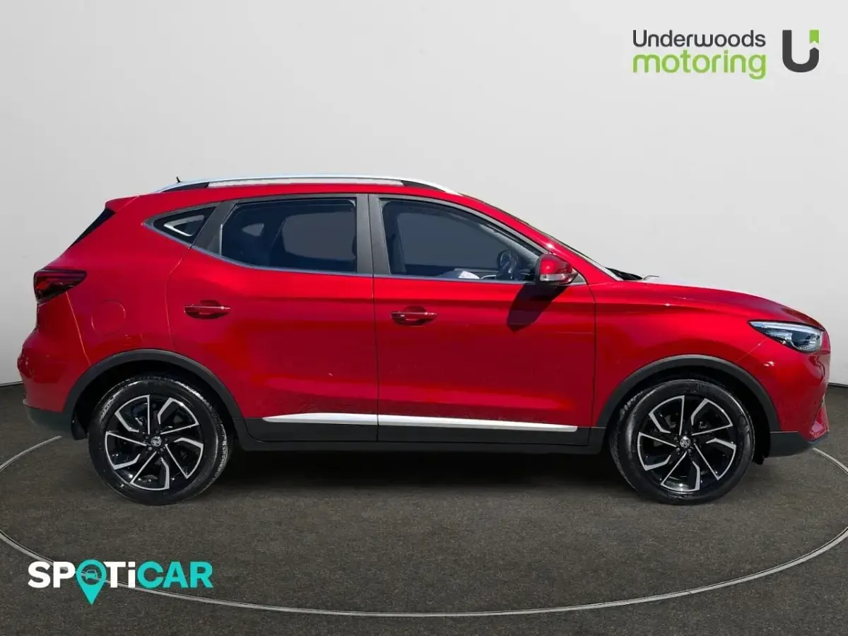 Used MG ZS Exclusive 109 HP (80 kW) 2023 Red SUV