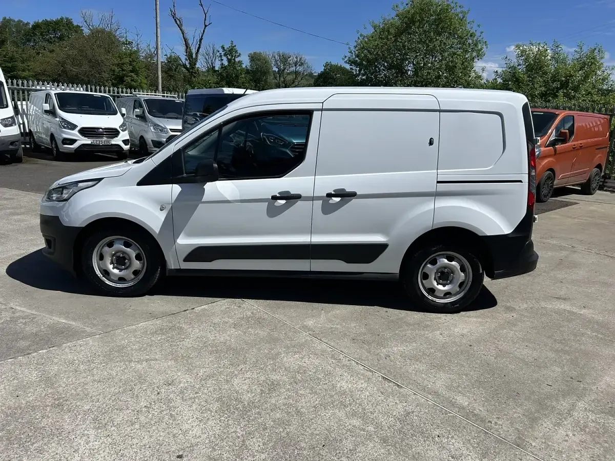 Used Ford Transit Connect 75 HP (55 kW) 2019 White MPV