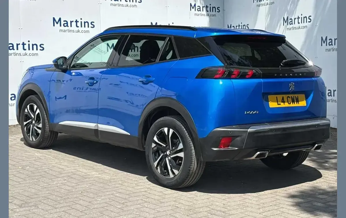 Used Peugeot 2008 Allure Premium 128 HP (94 kW) 2020 Blue SUV