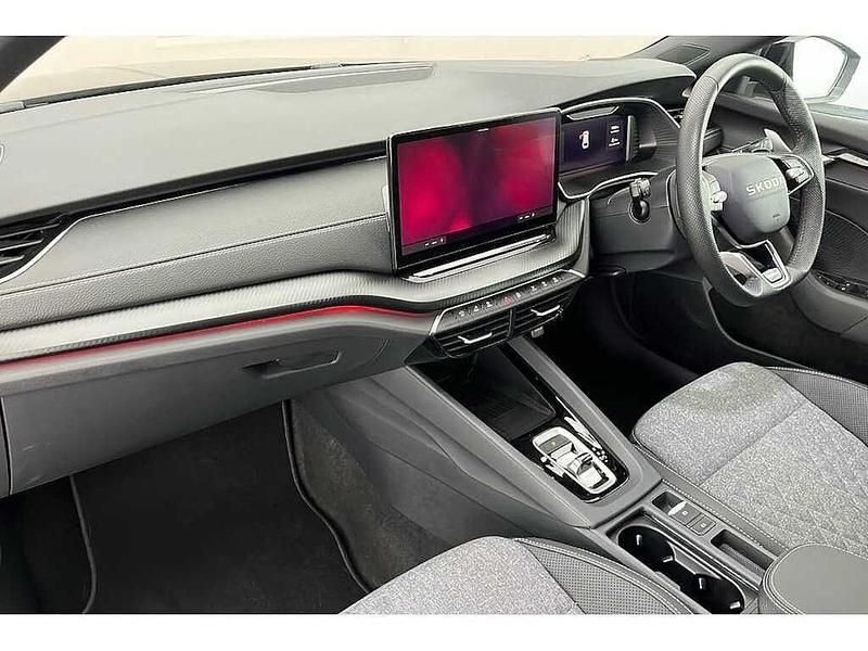 Used Skoda Octavia SportLine 110 HP (80 kW) 2025 Black magic pearl effect Estate