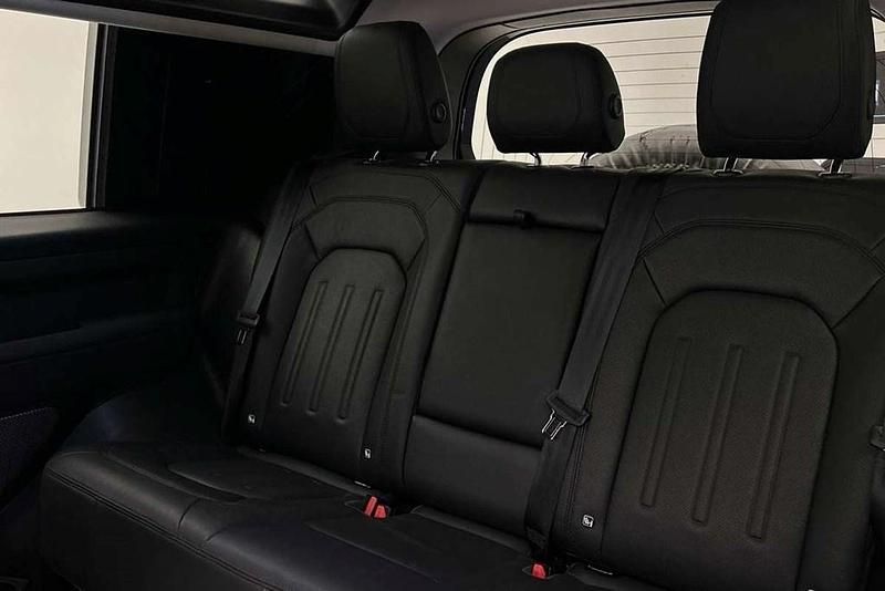 Second-hand Land Rover Defender SE 196 CP (144 kW) 2022 Albastru SUV