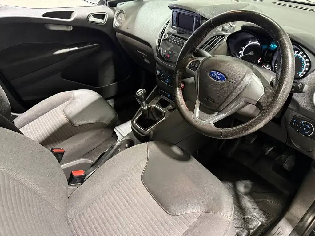 Used Ford Transit Courier Sport 100 HP (73 kW) 2020 Black Van