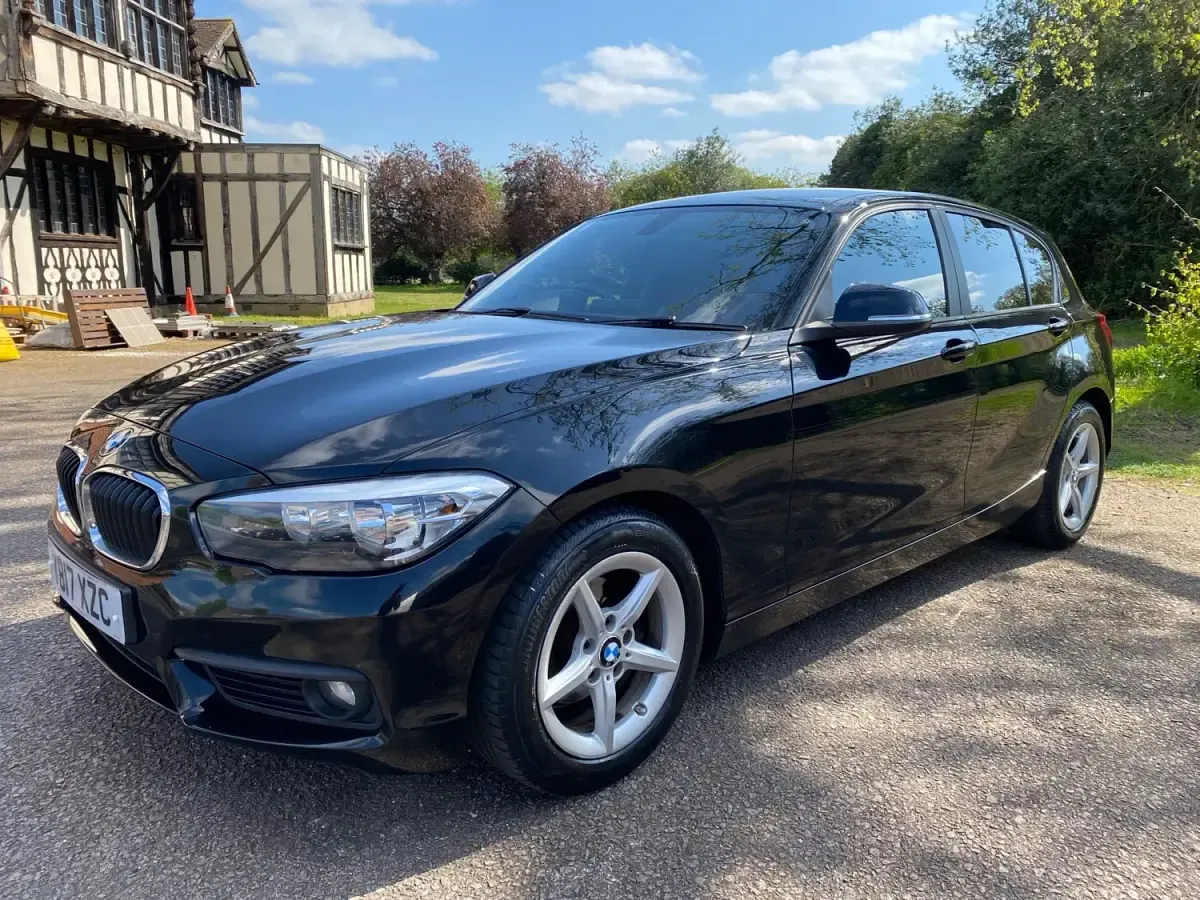 Usado BMW 116 Efficient Dynamics 116 CV (85 kW) 2017 Negro Utilitario
