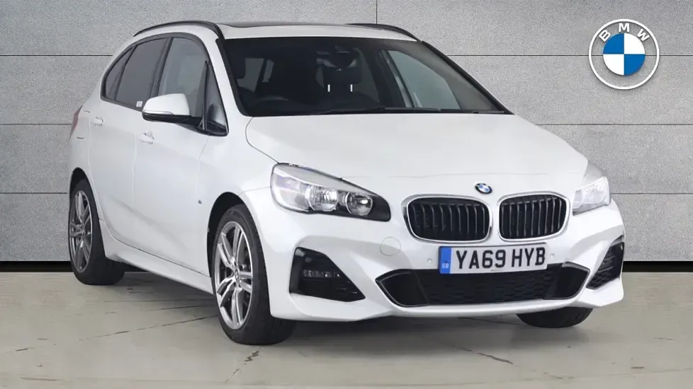 Used BMW 220 Active Tourer M Sport 189 HP (139 kW) 2019 White MPV