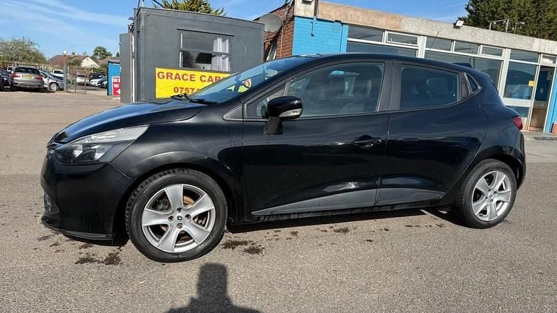 Usado Renault Clio IV Expression+ 75 HP (55 kW) 2013 Preto Citadino