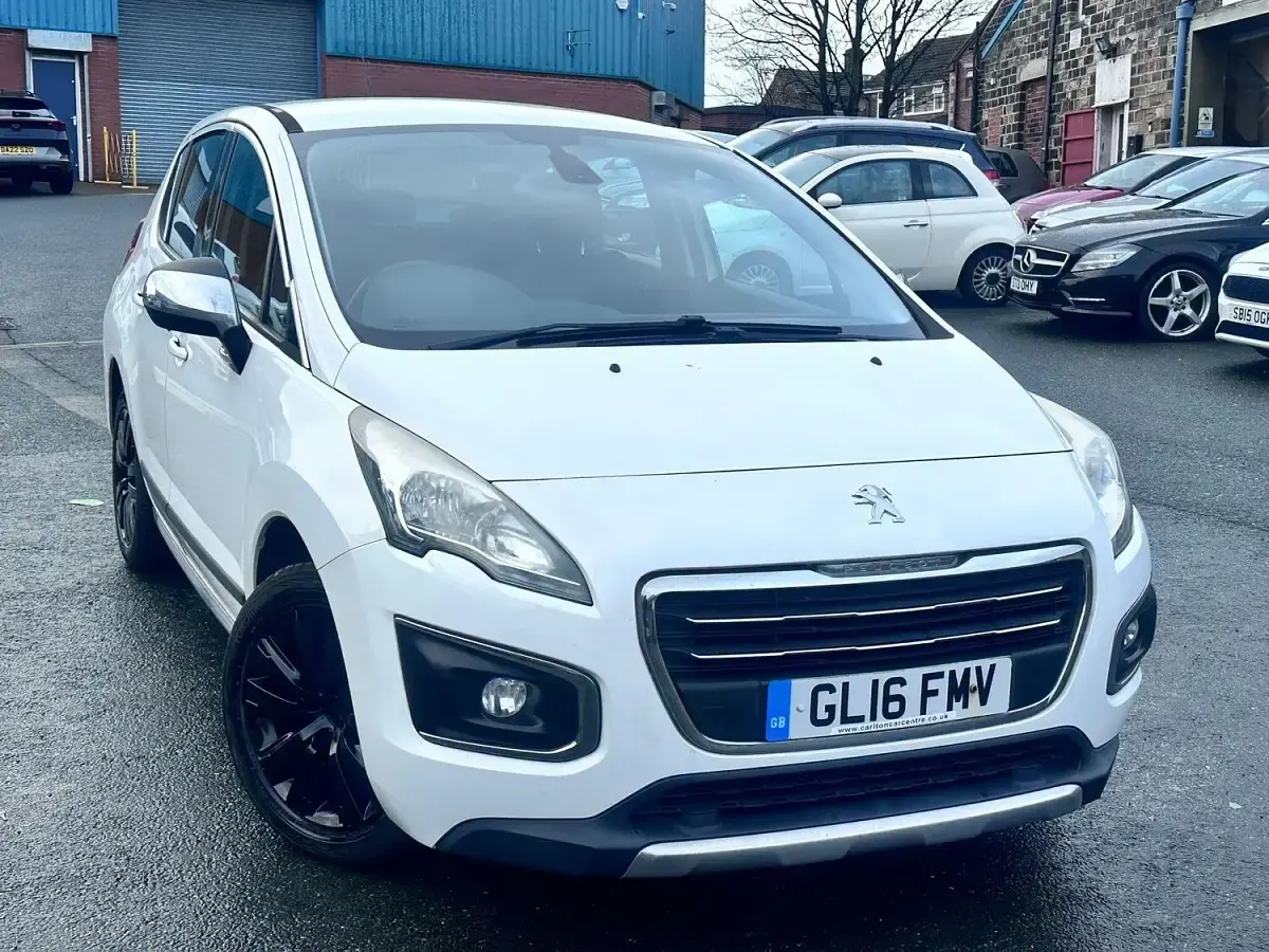 Used Peugeot 3008 Active 2016 White Hatchback