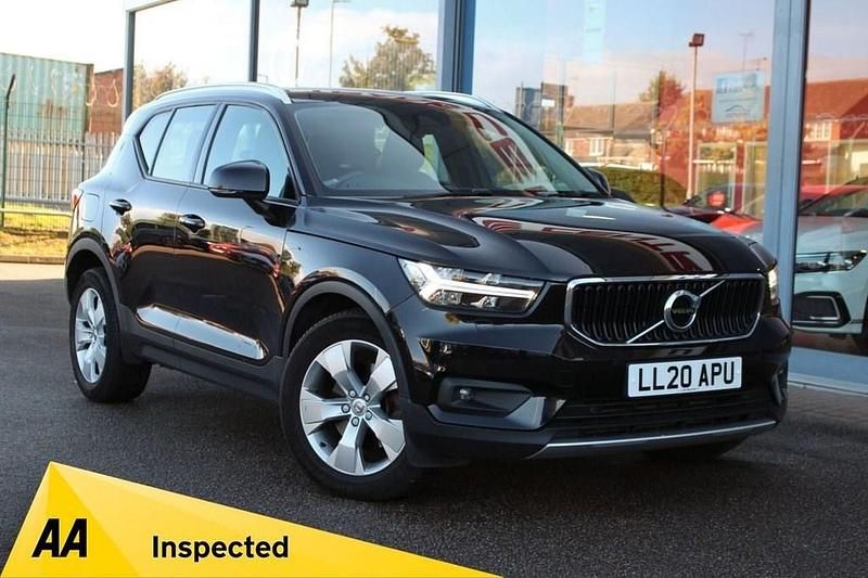 Black Used 2020 Volvo XC40 Momentum SUV | £19,595 (A bit pricey) - Image 1/4