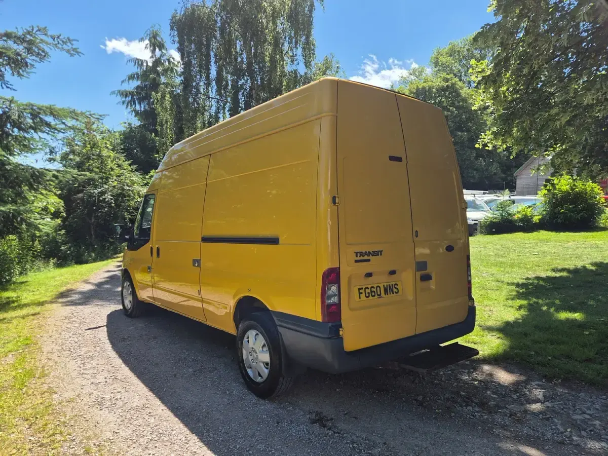 Used Ford Transit 100 HP (73 kW) 2011 Yellow Van