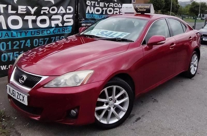 Red Used 2011 Lexus IS200d Sedan | £4,495 - Image 1/4