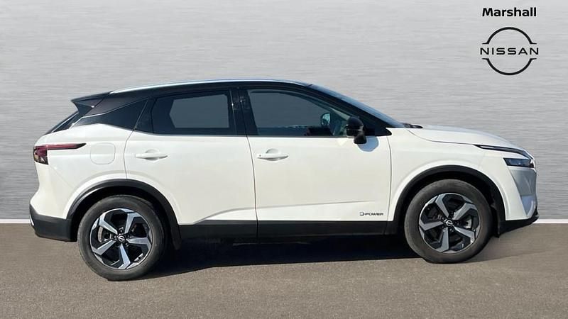 Used Nissan Qashqai N-Connecta 190 HP (139 kW) 2023 White SUV
