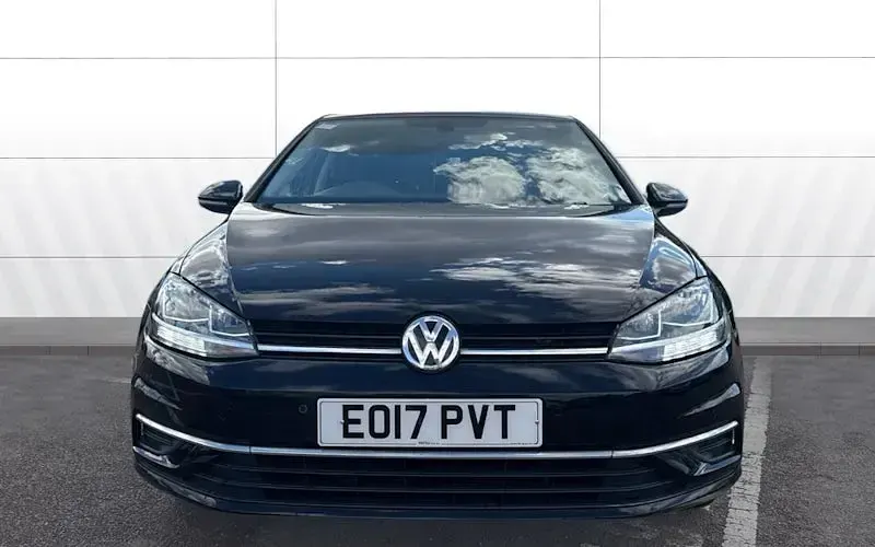 Used VW Golf VII SE 116 HP (85 kW) 2017 Black Hatchback