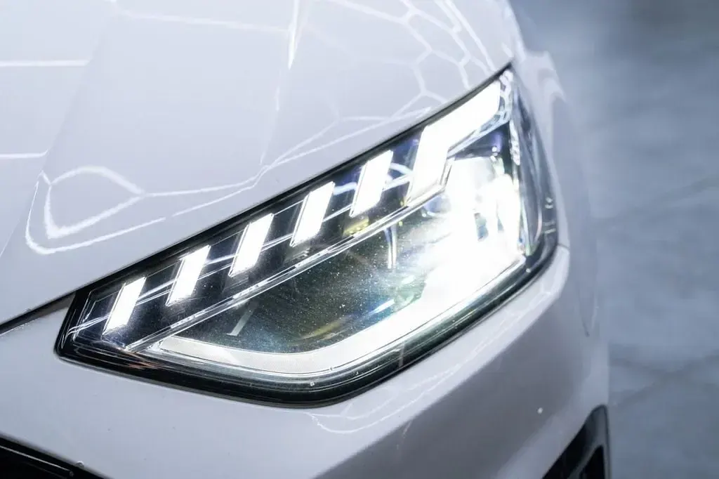 Używany Audi A4 Black Edition 190 KM (139 kW) 2020 Biały Sedan/Limuzyna