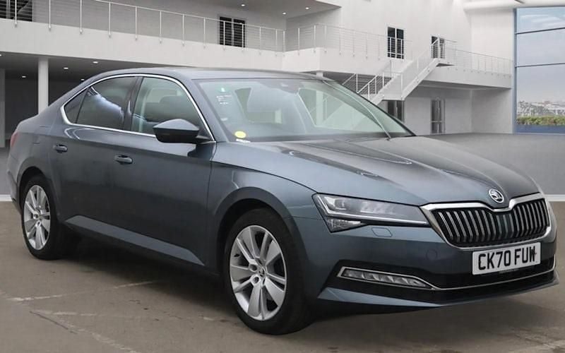 Used 2024 Skoda Superb SE L Hatchback | £17,899 (Super price) - Image 1/2
