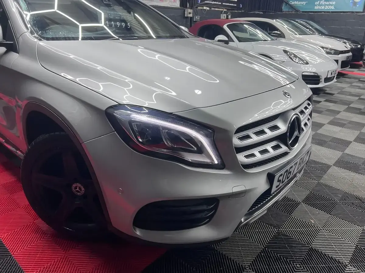 Used Mercedes GLA200 AMG Line Premium 156 HP (114 kW) 2017 Silver SUV