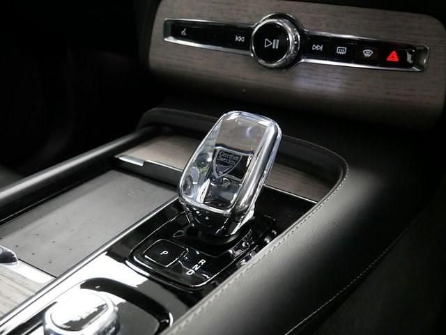 Used Volvo XC90 Ultimate 450 HP (330 kW) 2023 Grey SUV