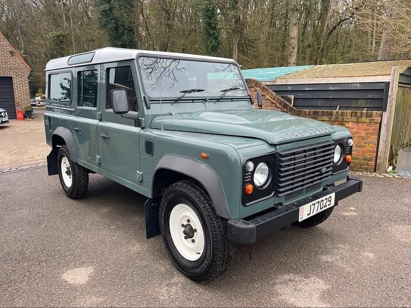 Used Land Rover Defender 122 HP (89 kW) 2013 Green SUV