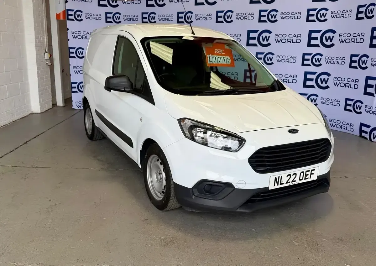 Used Ford Transit Courier S 100 HP (73 kW) 2022 White Van