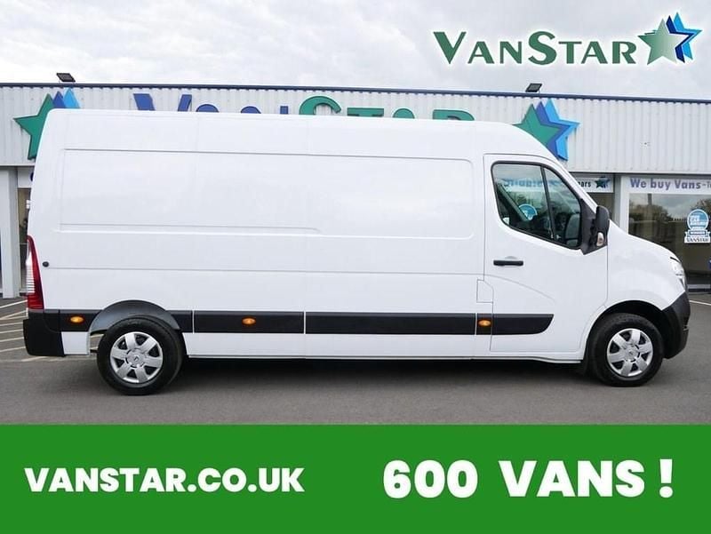 White Used 2024 Nissan Interstar Tekna Van | £19,789 (Super price) - Image 1/4