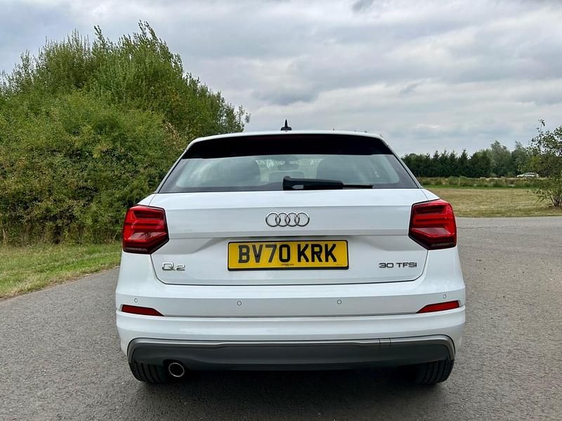 Usado Audi Q2 S-Line 116 CV (85 kW) 2020 Blanco SUV
