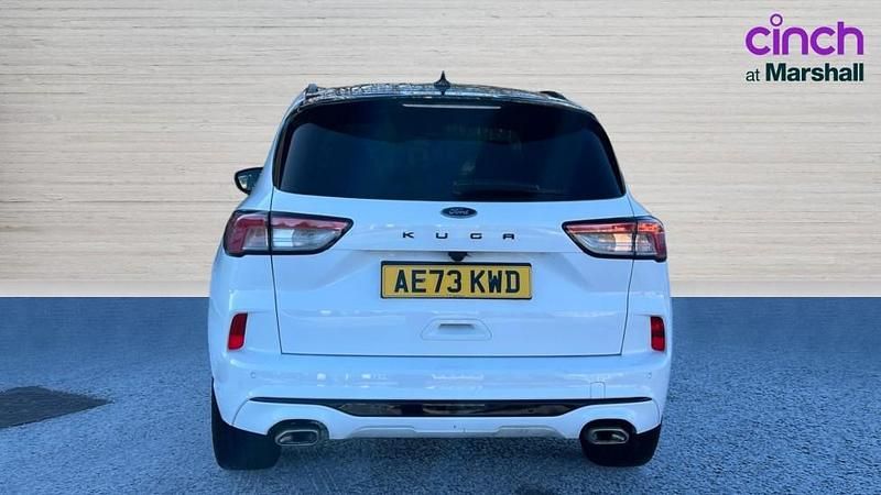 Used Ford Kuga 150 HP (110 kW) 2023 White SUV