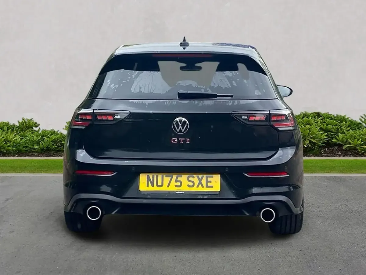 Used VW Golf VIII GTI 265 HP (194 kW) 2025 Black Hatchback