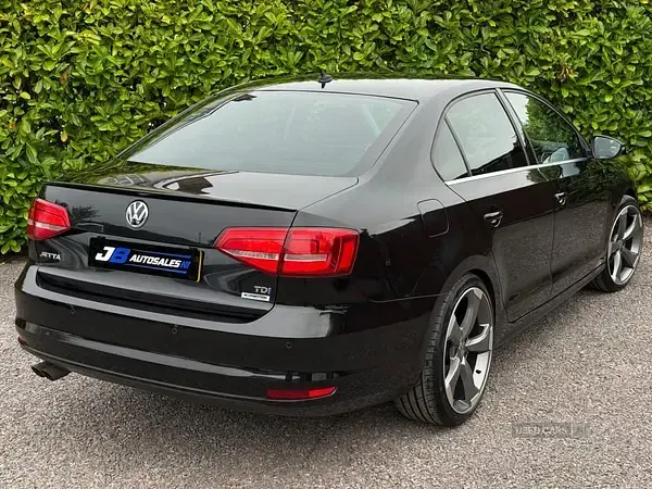 Used VW Jetta GT 150 HP (110 kW) 2016 Black Sedan