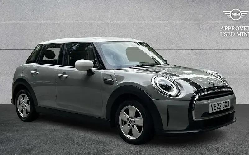 Used Mini Cooper Classic 136 HP (100 kW) 2022 Hatchback