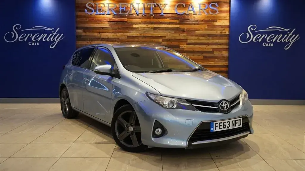 Used Toyota Auris Sport 132 HP (97 kW) 2013 Hatchback