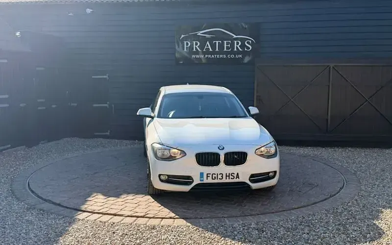 Used BMW 116 Sport Line 136 HP (100 kW) 2013 White Hatchback