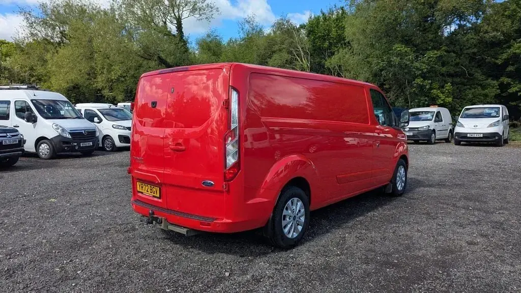 Used Ford Transit Custom Premium 130 HP (95 kW) 2022 Red