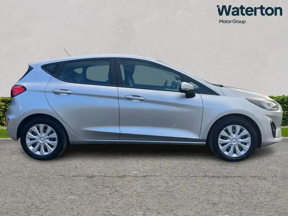 Used Ford Fiesta Trend 100 HP (73 kW) 2023 Silver Hatchback