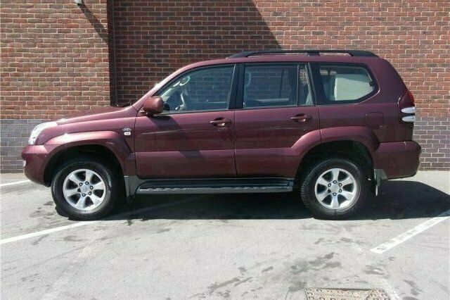 Usado Toyota Land Cruiser 173 HP (127 kW) 2007 SUV