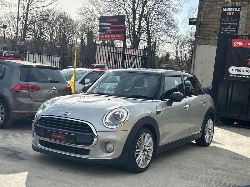 Used Mini Cooper D Hatch 2016 Silver Hatchback