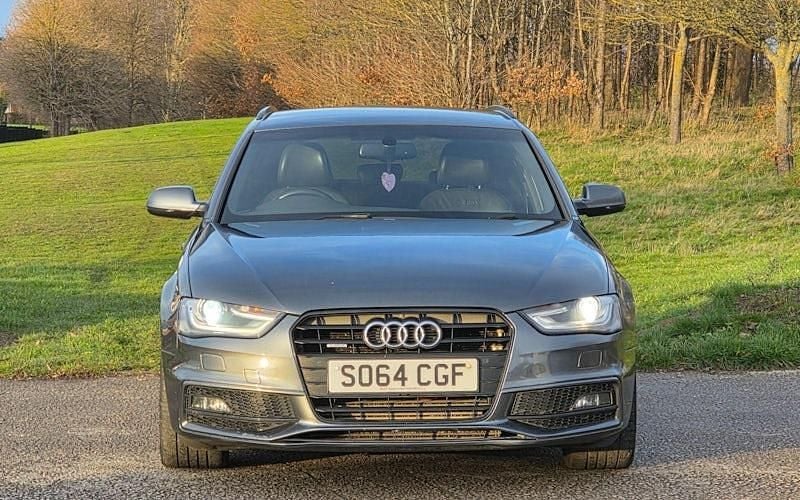 Used Audi A4 Black Edition 177 HP (130 kW) 2014 Grey Estate