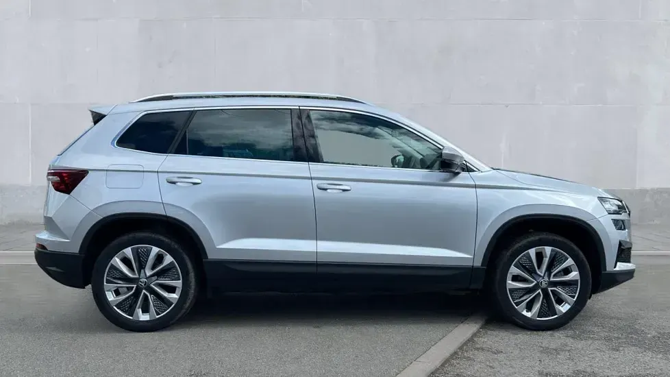 Used Skoda Karoq SE L 150 HP (110 kW) 2024 Brilliant silver metallic SUV