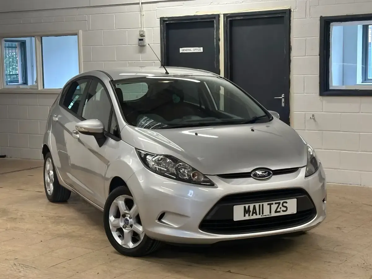 Used Ford Fiesta 82 HP (60 kW) 2011 Silver Hatchback