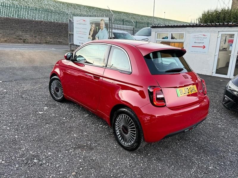 Used Fiat 500e Red 86 kW (118 HP) 2024 Red Hatchback