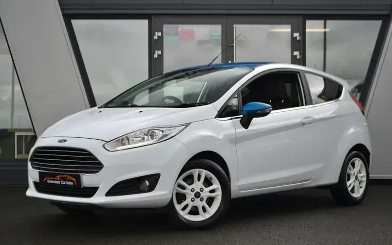 Used Ford Fiesta Zetec 82 HP (60 kW) 2016 Hatchback