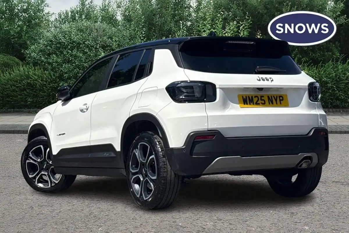 Used Jeep Avenger Summit 100 HP (73 kW) 2025 White SUV
