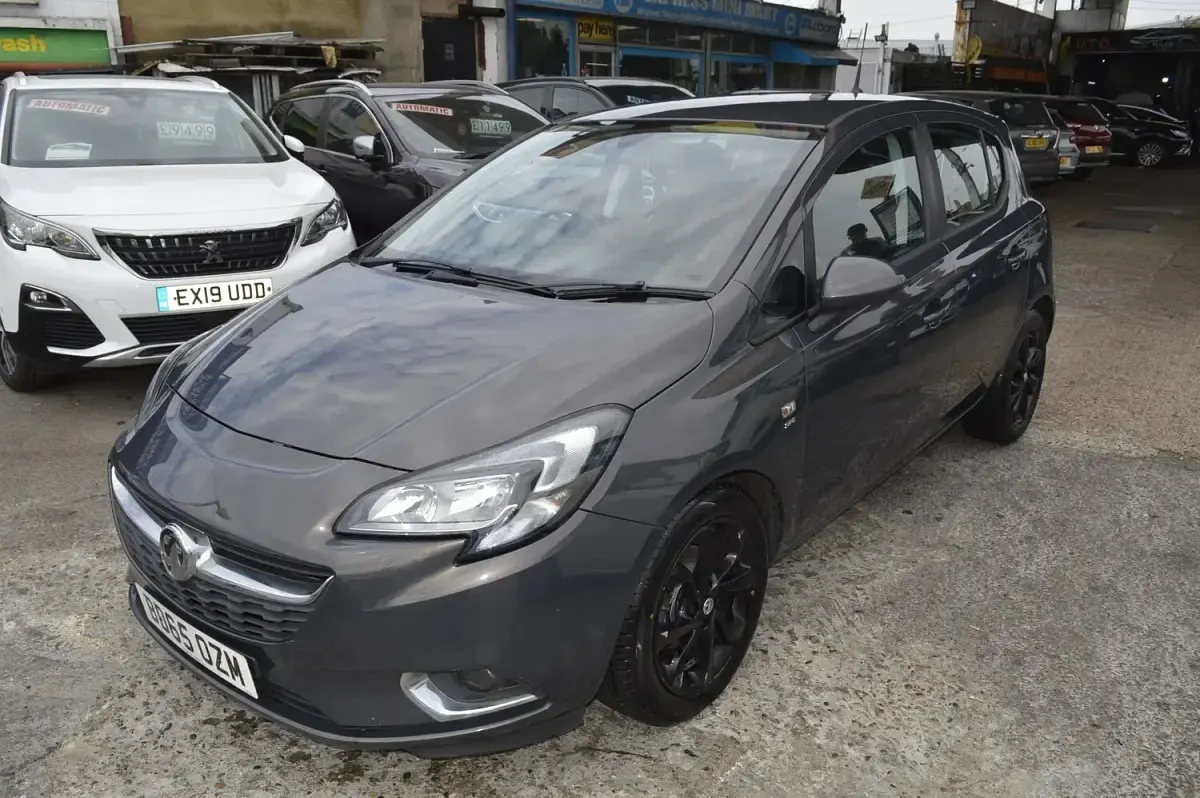Used Vauxhall Corsa SRi 90 HP (66 kW) 2015 Grey Hatchback