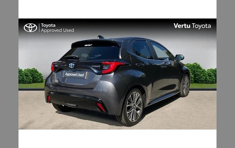 Used Toyota Yaris Hybrid 116 HP (85 kW) 2023 Grey Hatchback