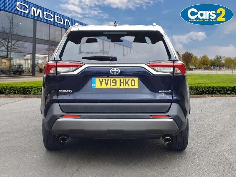 Used Toyota RAV4 Hybrid 214 HP (157 kW) 2019 Blue SUV