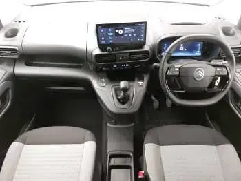 Używany Citroën Berlingo 101 KM (74 kW) 2025 Szary Minivan