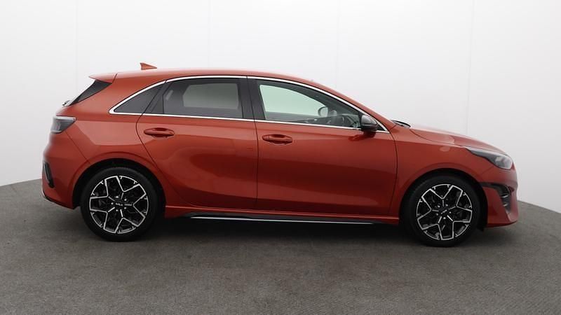 Used Kia Ceed GT-Line 138 HP (101 kW) 2025 Orange Hatchback