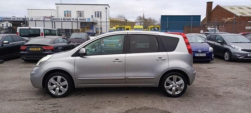 Used Nissan Note Tekna 110 HP (80 kW) 2008 Silver Hatchback
