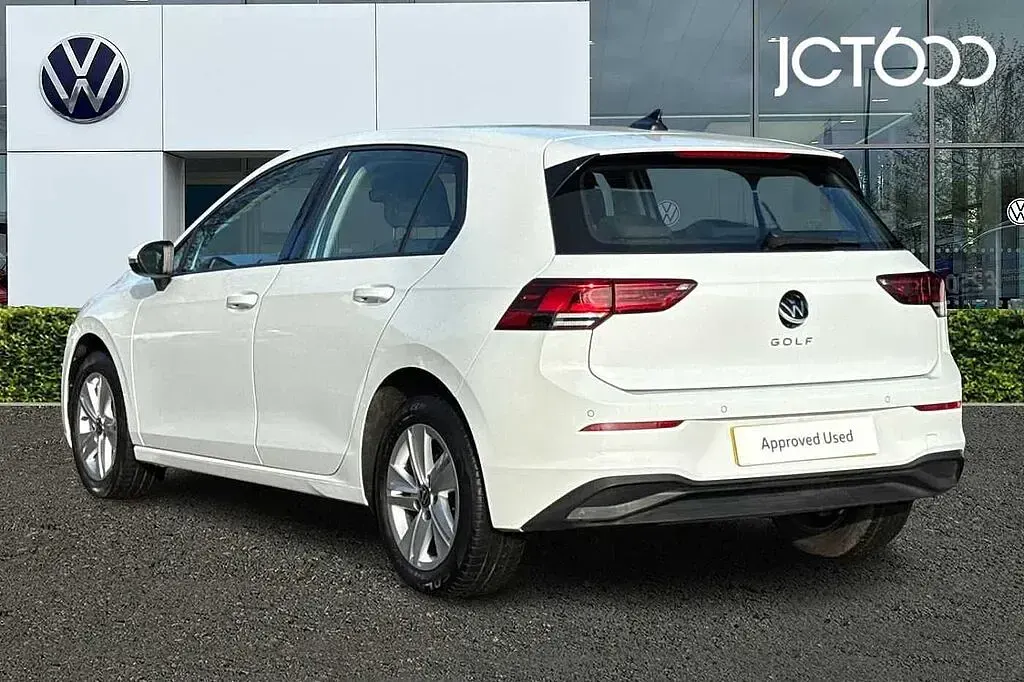Used VW Golf VIII 130 HP (95 kW) 2022