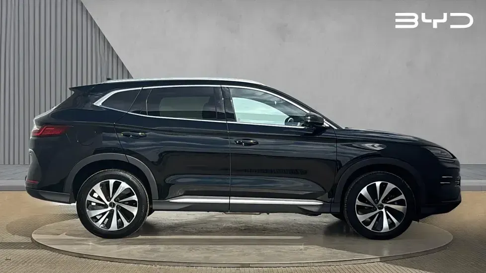 Used BYD Seal U Boost 218 HP (160 kW) 2025 Black SUV