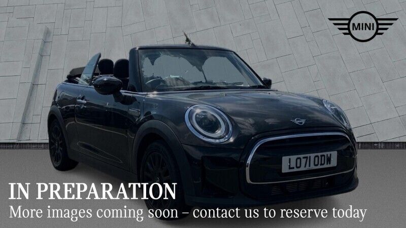 Black Used 2021 Mini Cooper Classic Hatchback | £17,058 (A bit pricey) - Image 1/4